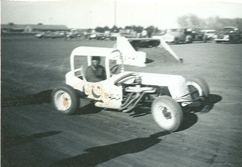10 - Lee Salmans in rail